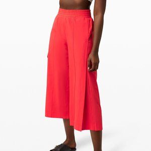 NWT Lululemon Wanderer Culotte Size 12